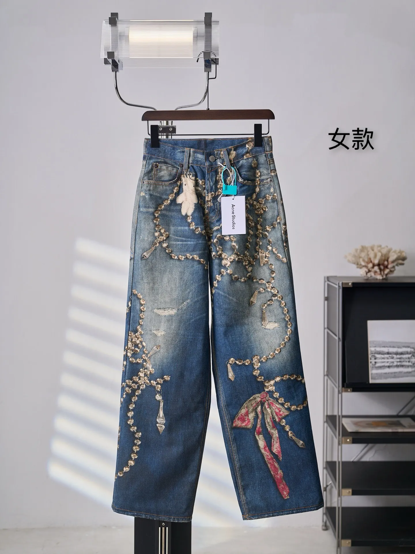 【 】Acne Studios （ ） 【In Stock】 S M L ， ， 。 Retro ， ， 。 ， Acne ， ， 。 ， ， 。 ， 。 1 ， ， Acne ， 、 。 2. ， ， 。 3. ， ， ， ， ， 、 。
